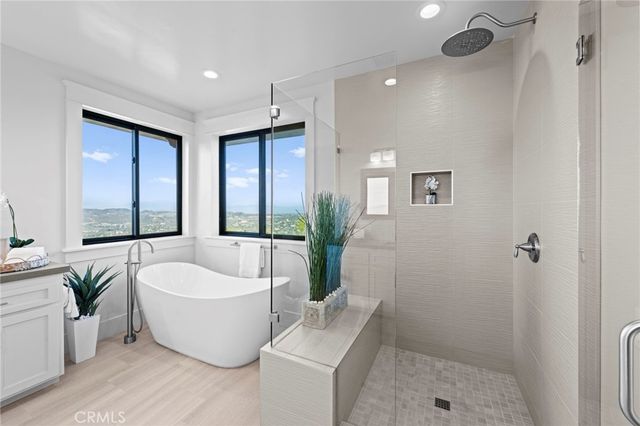 41950 Hacienda Dr, Murrieta, CA 92562