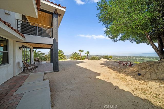 41950 Hacienda Dr, Murrieta, CA 92562