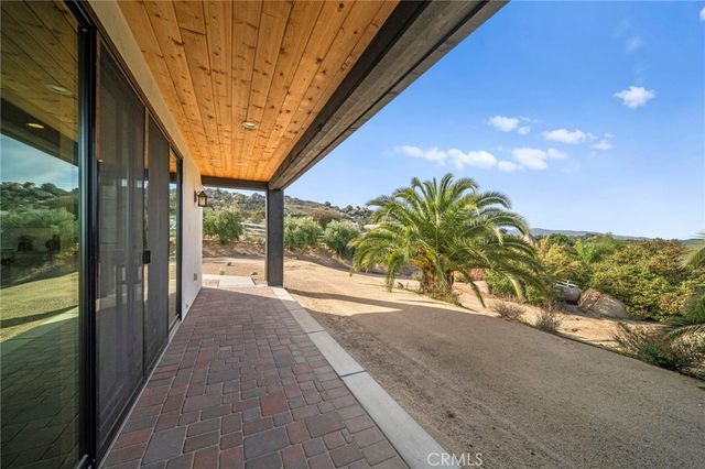 41950 Hacienda Dr, Murrieta, CA 92562