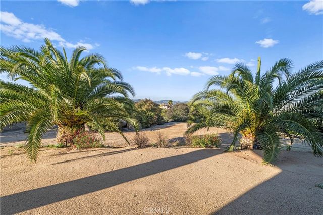 41950 Hacienda Dr, Murrieta, CA 92562