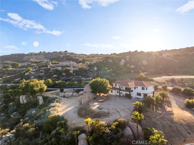41950 Hacienda Dr, Murrieta, CA 92562