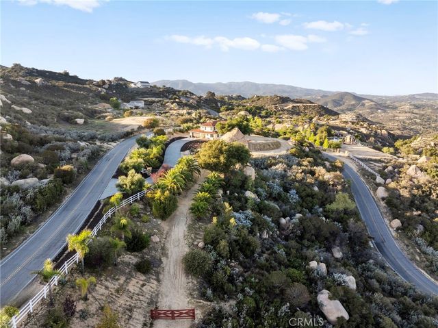 41950 Hacienda Dr, Murrieta, CA 92562