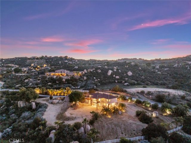 41950 Hacienda Dr, Murrieta, CA 92562
