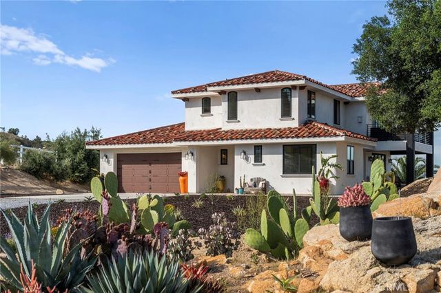 41950 Hacienda Dr, Murrieta, CA 92562