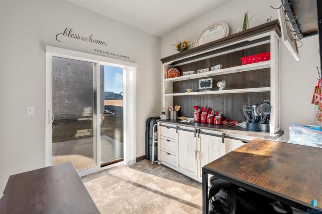 9052 W Wisdom Pl Place, Sioux Falls, SD 57106