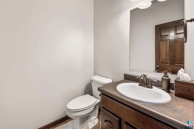 9052 W Wisdom Pl Place, Sioux Falls, SD 57106