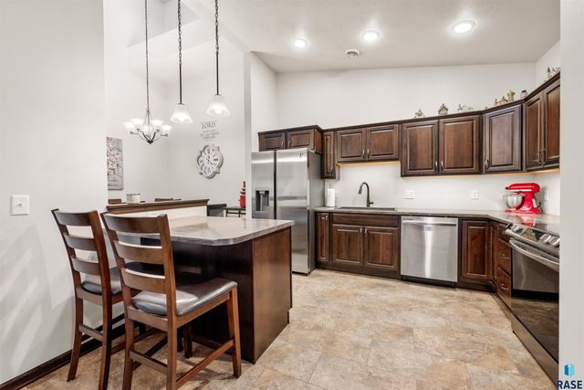 9052 W Wisdom Pl Place, Sioux Falls, SD 57106