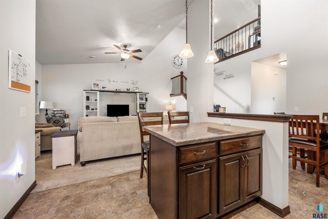 9052 W Wisdom Pl Place, Sioux Falls, SD 57106