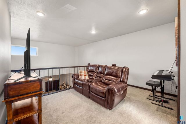 9052 W Wisdom Pl Place, Sioux Falls, SD 57106