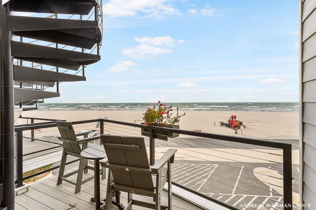 78 Esplanade Place, South Haven City, MI 49090