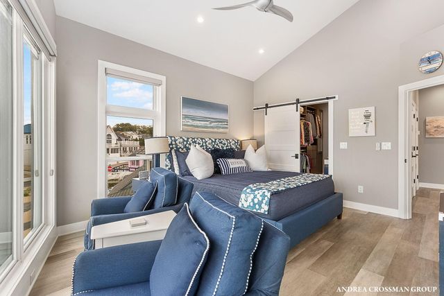 78 Esplanade Place, South Haven City, MI 49090