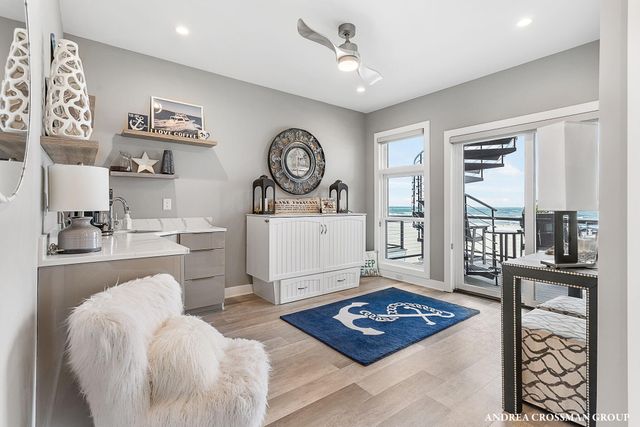 78 Esplanade Place, South Haven City, MI 49090