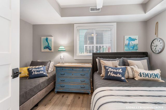 78 Esplanade Place, South Haven City, MI 49090