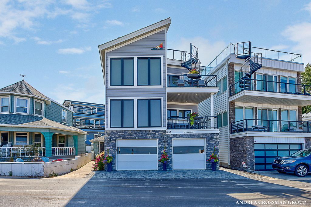 78 Esplanade Place, South Haven City, MI 49090