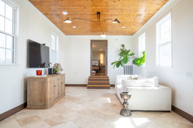 501 Burnt Hill Rd, Unionville, TN 37180