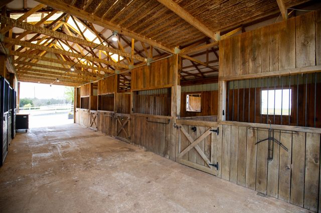 501 Burnt Hill Rd, Unionville, TN 37180