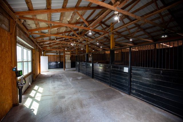 501 Burnt Hill Rd, Unionville, TN 37180