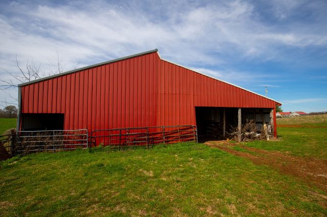 501 Burnt Hill Rd, Unionville, TN 37180