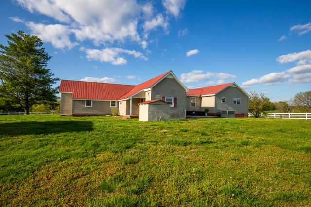 501 Burnt Hill Rd, Unionville, TN 37180