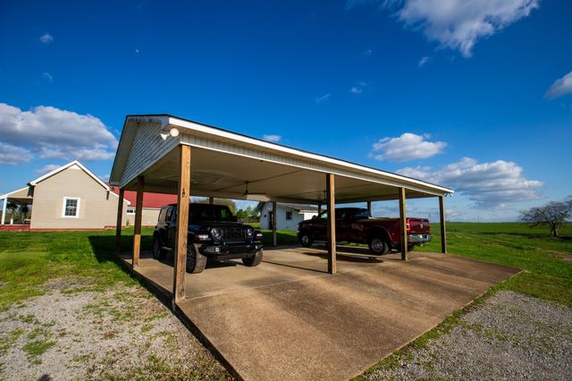 501 Burnt Hill Rd, Unionville, TN 37180