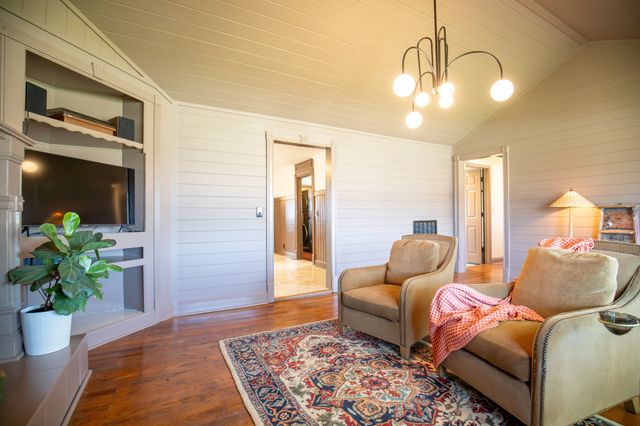 501 Burnt Hill Rd, Unionville, TN 37180