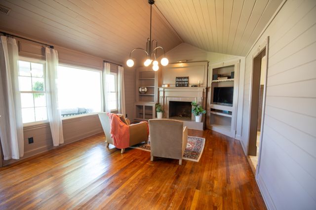 501 Burnt Hill Rd, Unionville, TN 37180