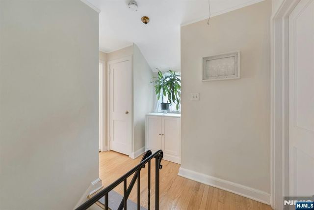 17 Brookdale Road, Bloomfield, NJ 07003