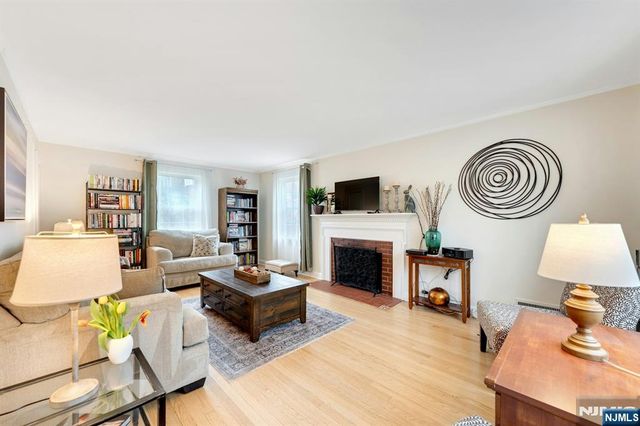 17 Brookdale Road, Bloomfield, NJ 07003