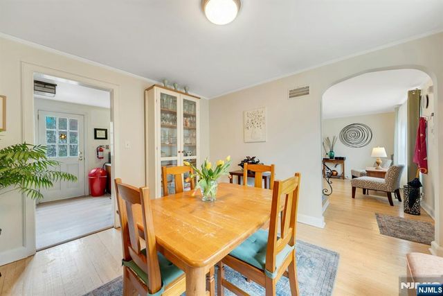 17 Brookdale Road, Bloomfield, NJ 07003