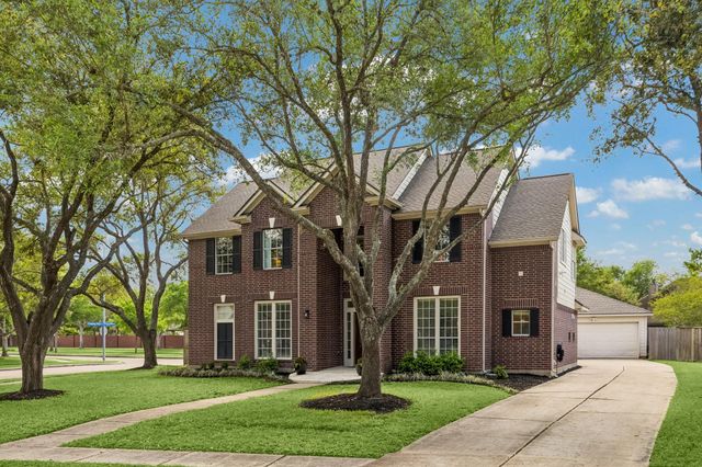 8703 Chipping Rock Drive, Sugar Land, TX 77479