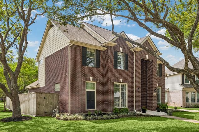 8703 Chipping Rock Drive, Sugar Land, TX 77479