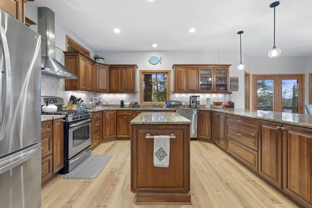 W4996 Robinson Drive, Elkhorn, WI 53121