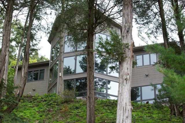 W4996 Robinson Drive, Elkhorn, WI 53121