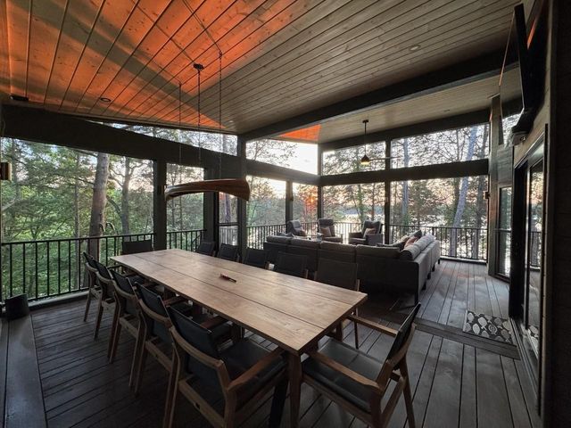 W4996 Robinson Drive, Elkhorn, WI 53121