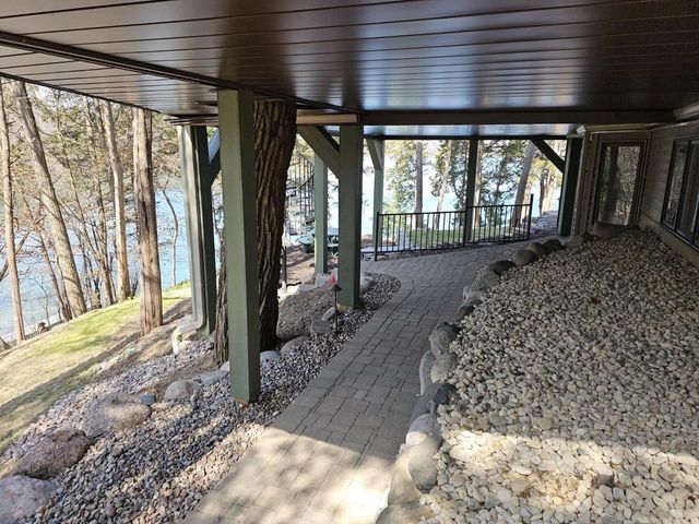 W4996 Robinson Drive, Elkhorn, WI 53121