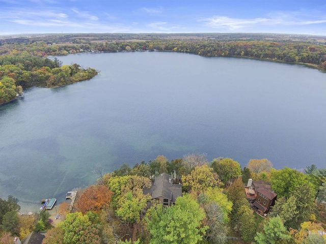 W4996 Robinson Drive, Elkhorn, WI 53121