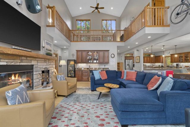 W4996 Robinson Drive, Elkhorn, WI 53121