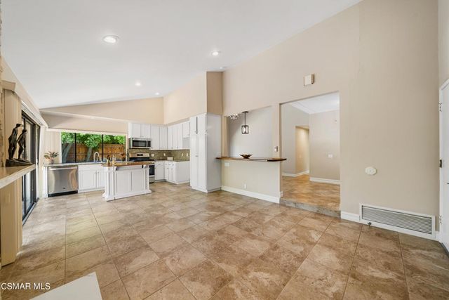 2784 Great Smokey Court, Westlake Village, CA 91362