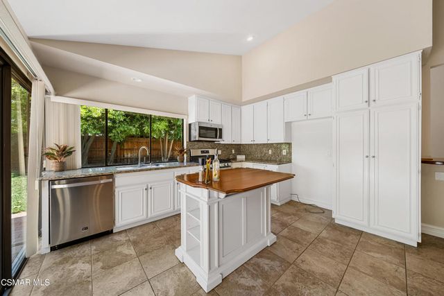 2784 Great Smokey Court, Westlake Village, CA 91362