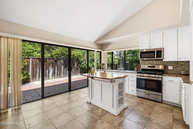 2784 Great Smokey Court, Westlake Village, CA 91362