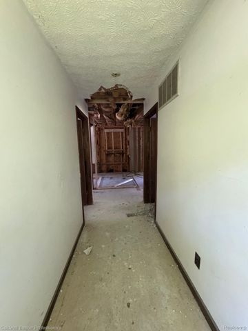 12031 Centralia, Redford Charter Township, MI 48239