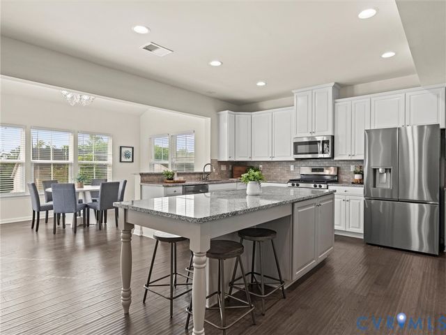 16866 White Daisy Loop, Moseley, VA 23120