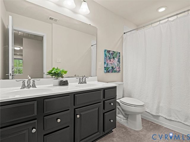 16866 White Daisy Loop, Moseley, VA 23120