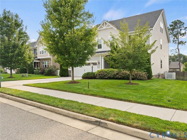 16866 White Daisy Loop, Moseley, VA 23120