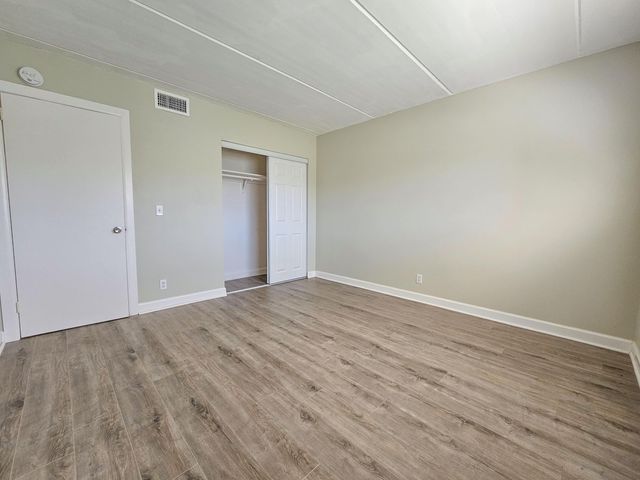 1501 Crescent Circle E40, Lake Park, FL 33403