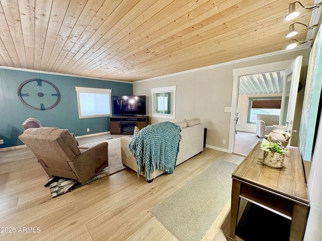 2175 W SOUTHERN Avenue 203, Apache Junction, AZ 85120