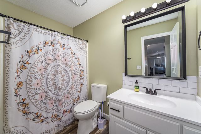 1009 N Park Rd, Rose Hill, KS 67133