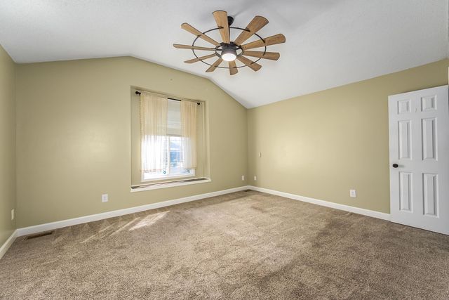 1009 N Park Rd, Rose Hill, KS 67133