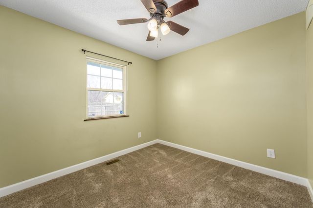 1009 N Park Rd, Rose Hill, KS 67133