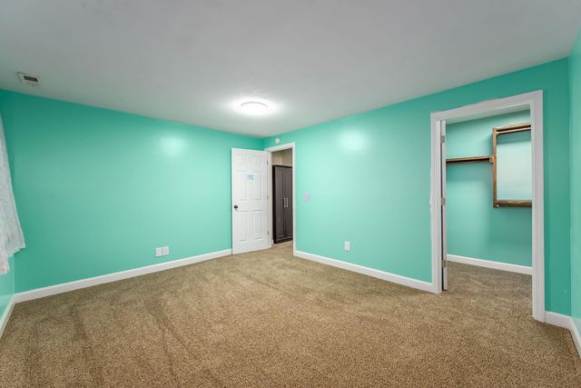 1009 N Park Rd, Rose Hill, KS 67133